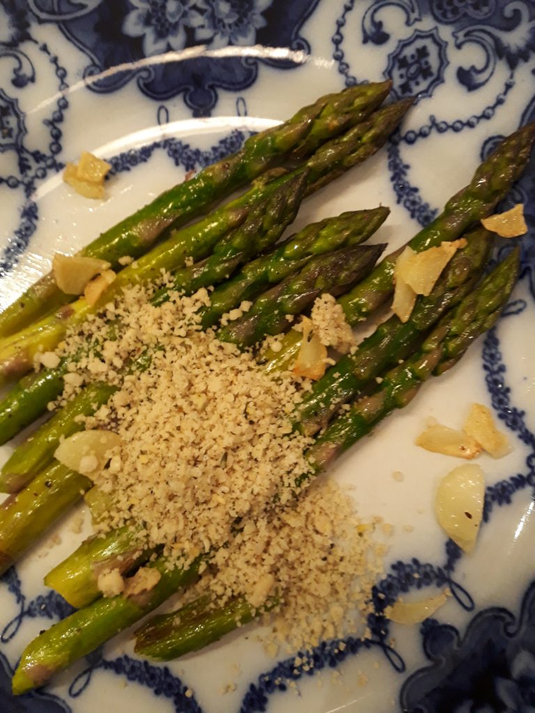 Braised asparagus