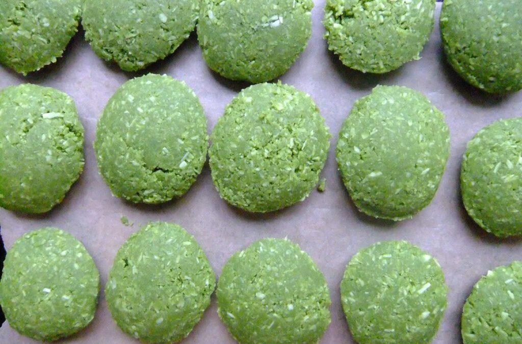 Green tea macaroons