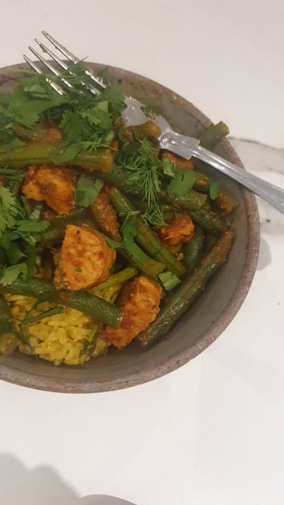 Tofu and French beans with chraimeh sauce