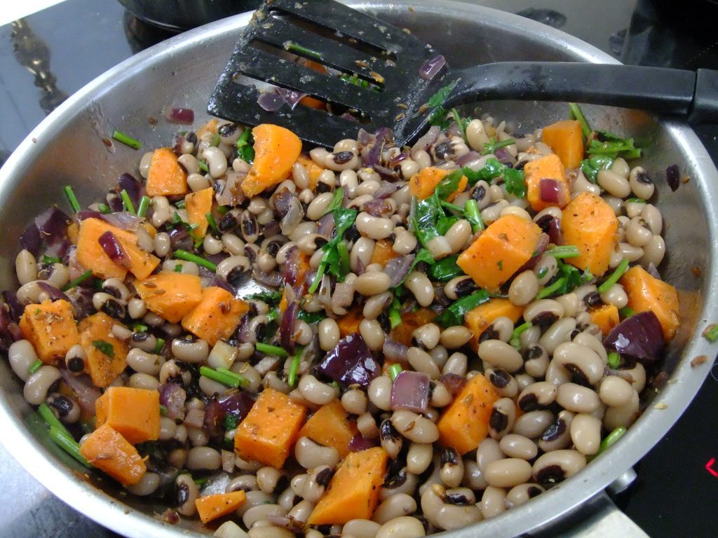 Black-eyed beans with sweet potato and coriander