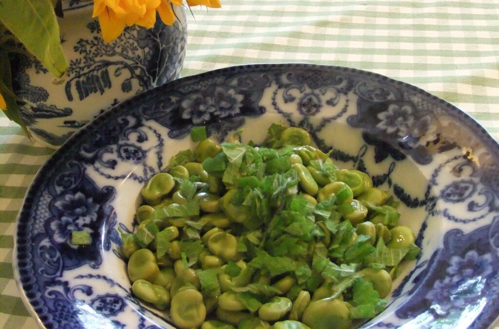 Broad beans and mint