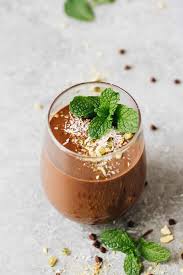 Chocolate & pear smoothie